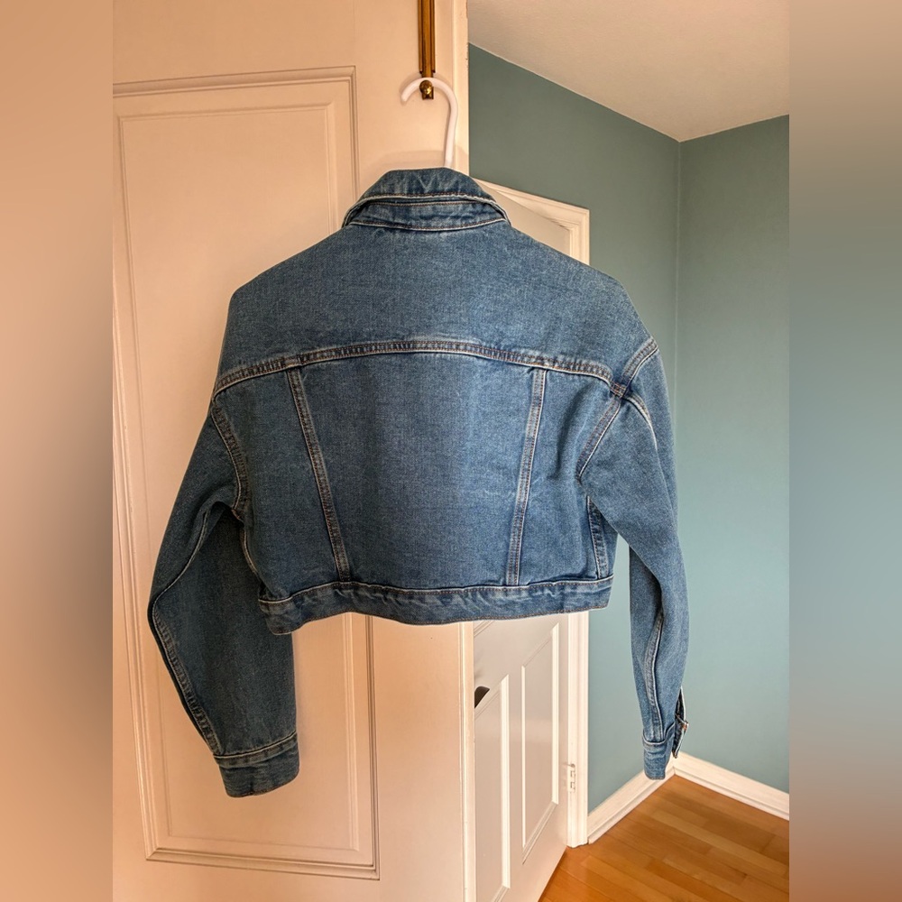 NWOT ASOS Denim Cropped Blue Jean Jacket with Silver Hardware - Picture 10 of 10